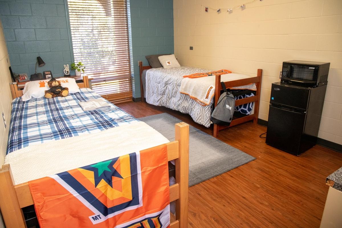 金沙中国 Department of Housing and Residence Life dorm room interiors at Troxel Hall in Edinburg, Texas.